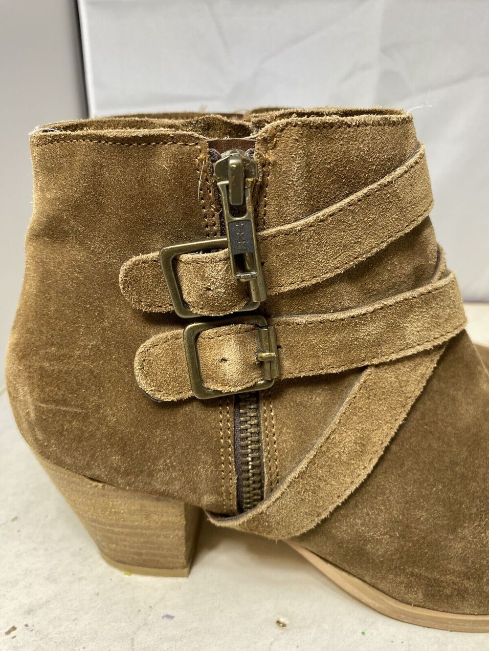 Diba Heeled Ankle Boots Brown Suede Buckle Booties Women’s Size 10 GUC - Picture 3 of 15